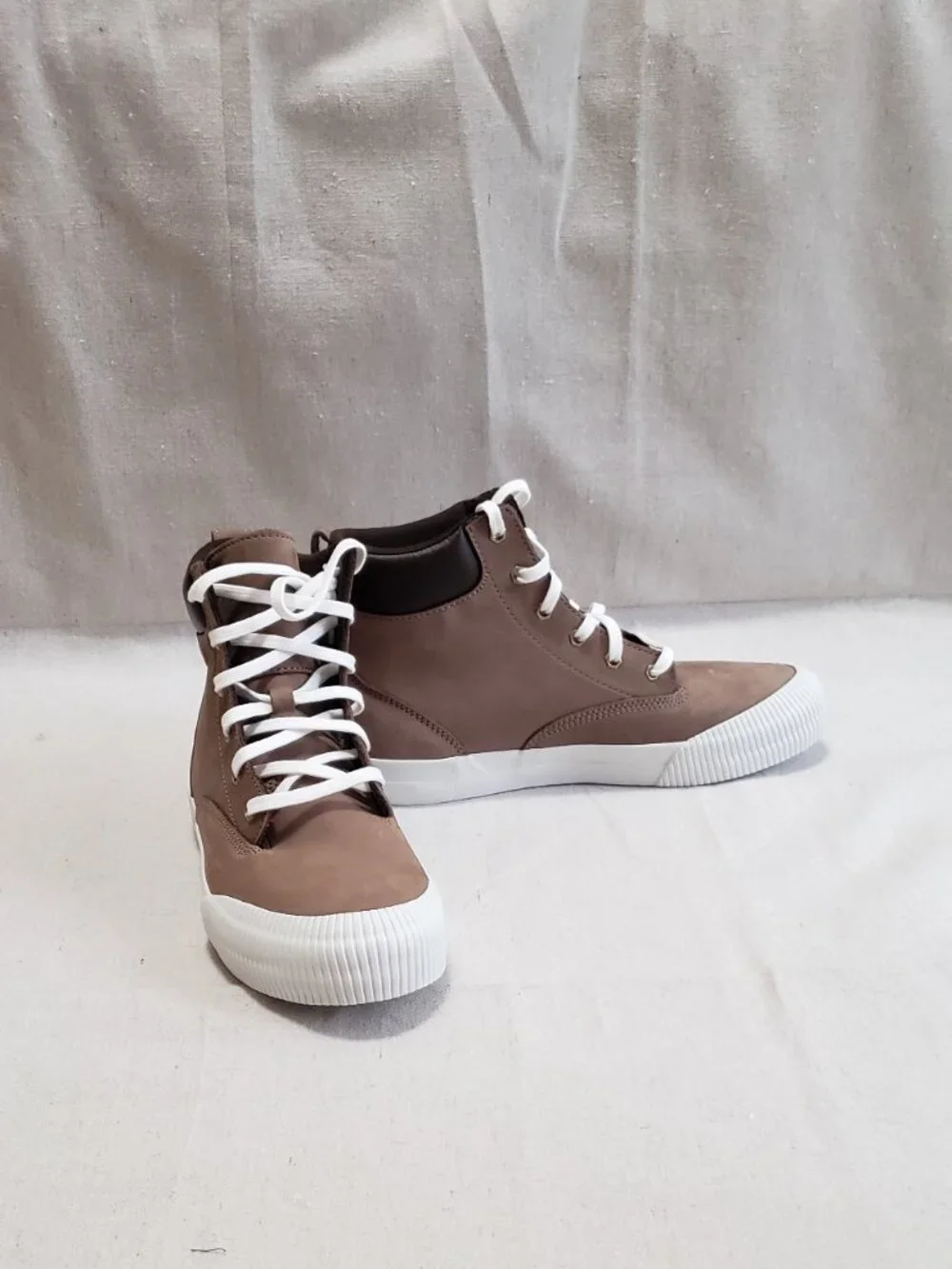 Timberland Skyla Bay Women's Size 9 High Top Brown Nubuck Suede Sneakers Lace Up